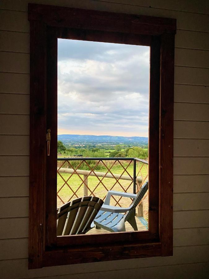 Cherry Tree Glamping Lodge Wellington  Zewnętrze zdjęcie
