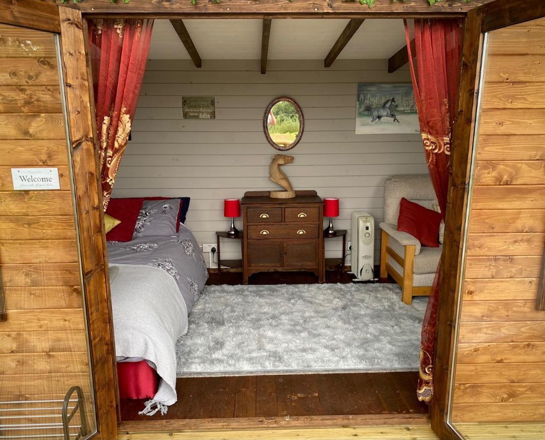 Cherry Tree Glamping Lodge Wellington  Zewnętrze zdjęcie